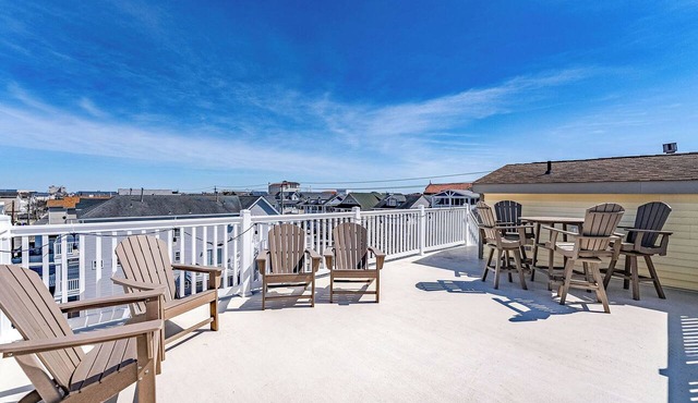 Spacious 5BR Condo — 2 Blocks to Ocean City Beach & Boardwalk!
