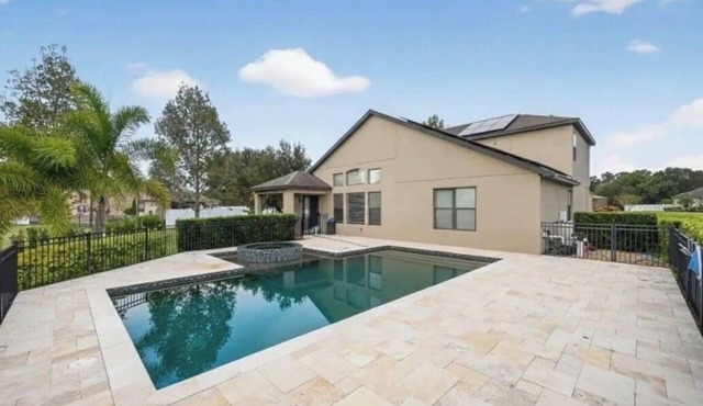 Spacious 5BR Family Retreat w/Private Pool & Spa