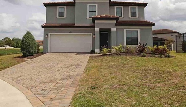 SPACIOUS 6bdrm Villa near ALL the attractions!