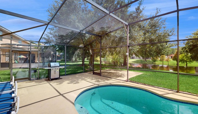 Spacious home w/private pool, WiFi, central AC, private WD and games room