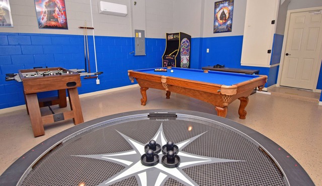 Spacious Pool Home in Golfing Community With Game Room