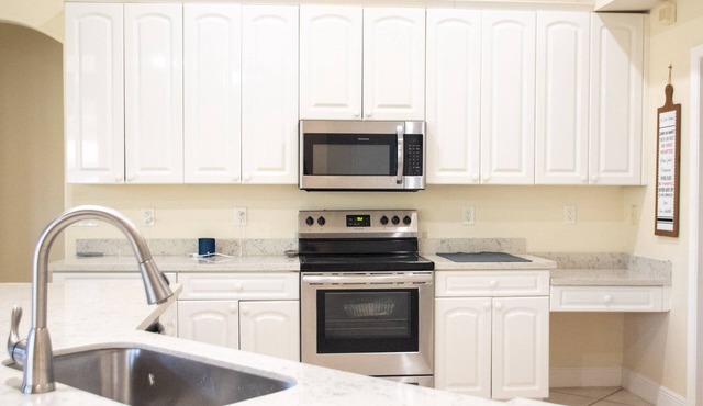 Spacious sized home for big family or groups. Peaceful, quiet and fully equipped