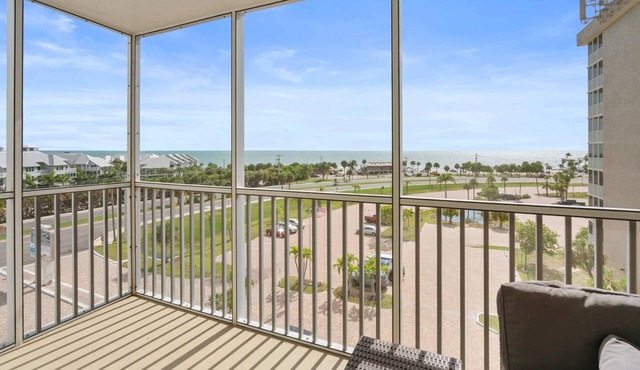 Spectacular Gulf Views Close To Beach Studio 4606