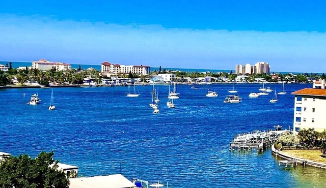 Spectacular Waterview Location - 3 Months Minimum Stay