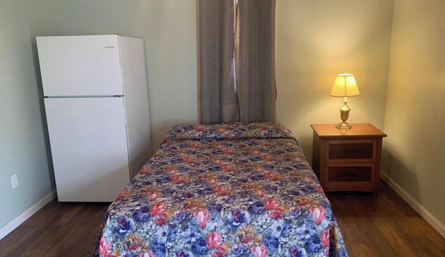 Studio with Kitchen|East Stroudsburg