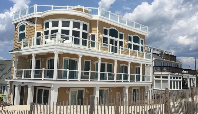 Stunning Oceanfront Home With 80 feet on Atlantic Ocean September week Available