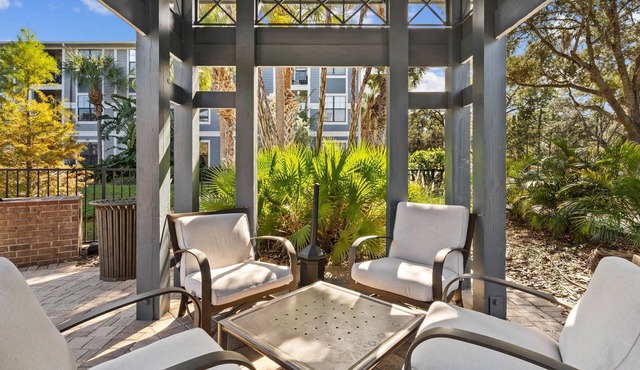Stylish 2BR Corporate Stay Pool Balcony 2