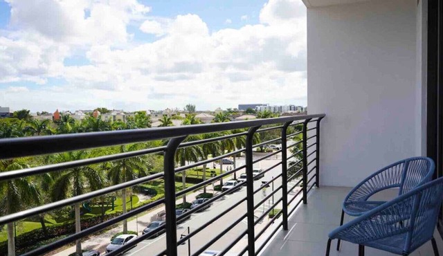 Stylish Studio | Resort-Style Amenities