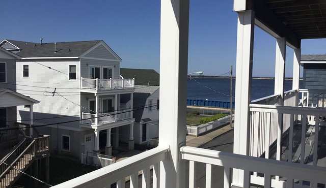 Summer Beach House convenient to everything