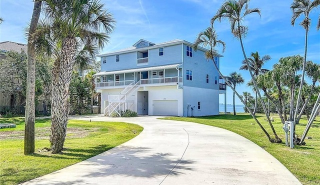 Summer Price Break!3BD 3BA Townhome Side B Bring Your Boat!
