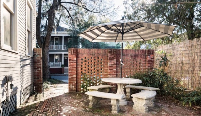 Sun Drenched Suite In Starland District