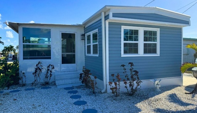 The Crab Shack - Cozy Comfort in Flamingo Bay - 2Bed/1Bath