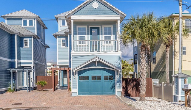 The crowds are gone! Book now for a good deal on a last minute beach vacation