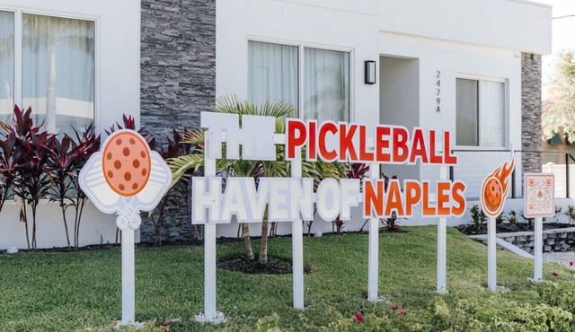 The Pickleball Haven of Naples - Gray Supreme