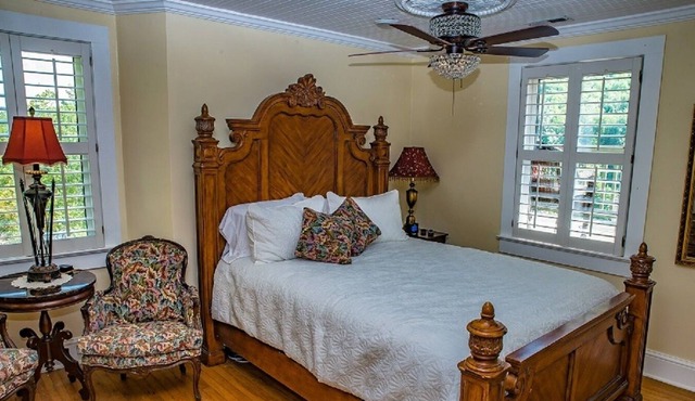 THE SUITE at Chimney Rock Manor MAGNIFICENT VIEWS!