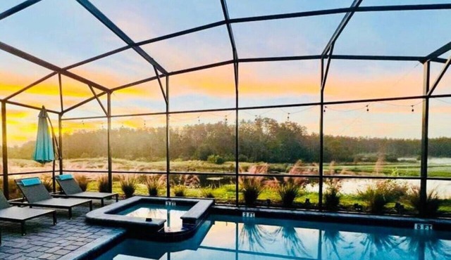 Top Luxury Villa Storey Lake Mins to Disney