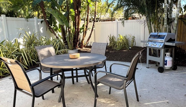 Tropical Oasis in Downtown Sarasota