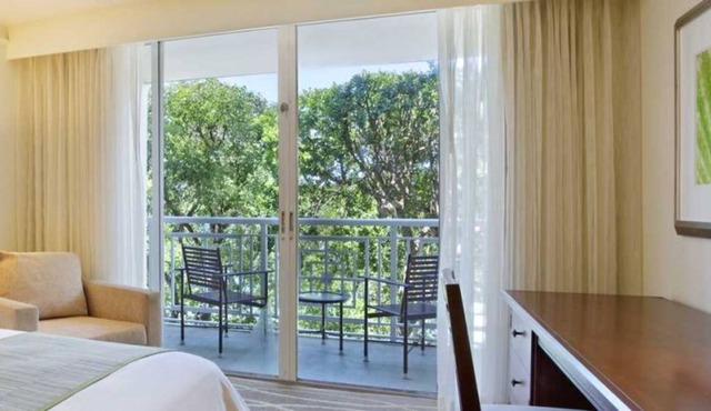 Tropical Paradise in Key Largo! Private Beach Access, Outdoor Pool, Free Parking