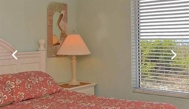 Unit 23: Deluxe Beachfront Suite