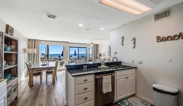 Updated Latitude 29 #26 Beachfront w/Heated Pool, Hot Tub, Grills & Free Golf