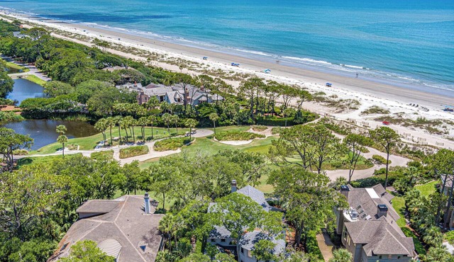 Updated Luxury Home Rare Ocean & Golf Views 7 BR 7 BA Private Pool New Kitchen in Hilton Head Island