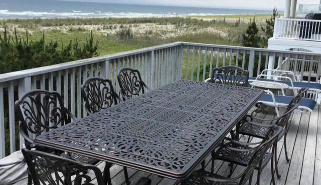 AMAZING OCEAN FRONT ON PRIVATE LANE WITH DIRECT BEACH ACCESS, HARVEY CEDARS, LBI
