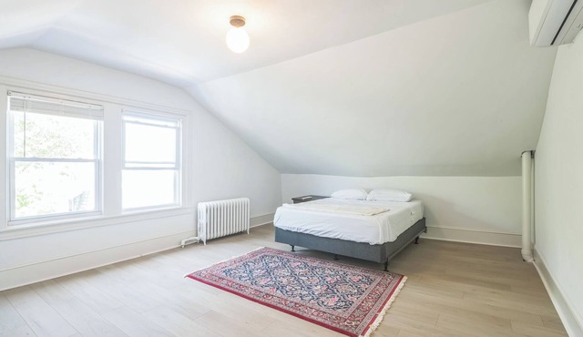 Ventnor 7 Bedroom Beach House 3-Min Walk to Ocean Summer/Full-Year Rental