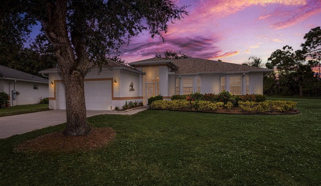 Villa Serenity * in gated community close to Bonita and Barefoot Beaches