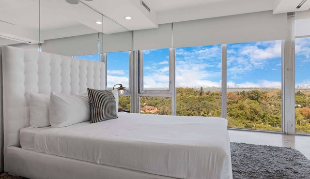 Voy House at Biscayne Penthouse | Hot Tub | 4 Bed