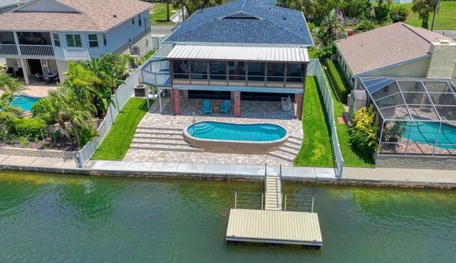 Waterfront Home/Heated Pool/Arcade Games