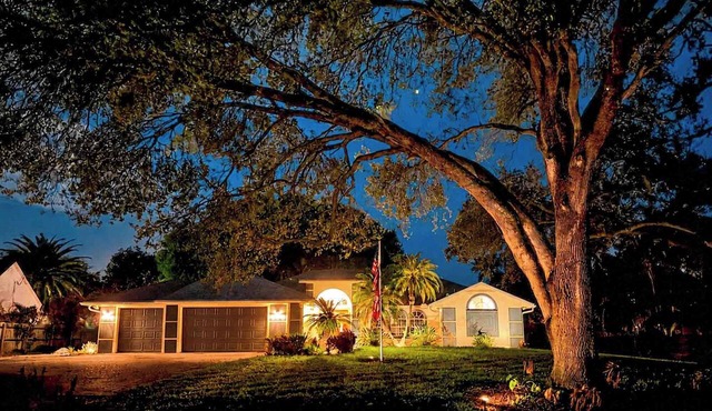 Waterfront Merritt Island Villa: KSC-Beach-Port!