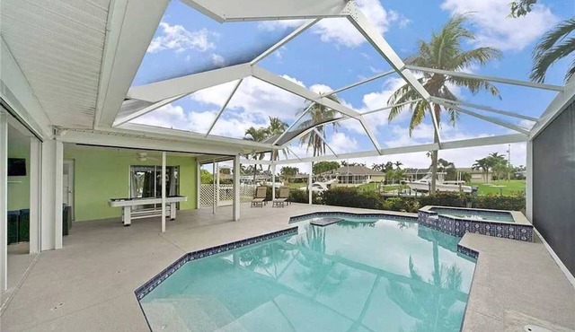 Waterfront Oasis w/Pool & Hot Tub in Cape Coral