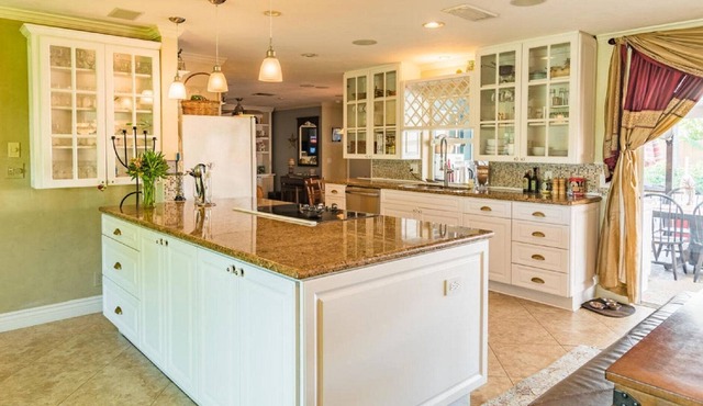 Weekly Discounts in Boynton. We will beat any price on a comparable property!