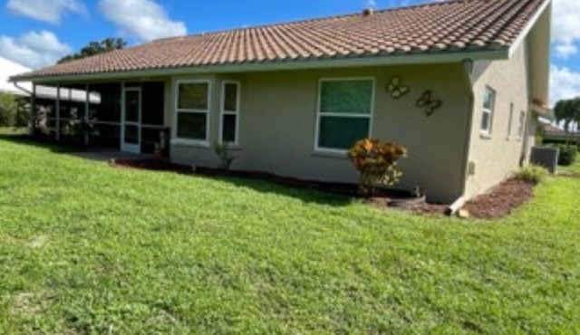 Woodland Drive - Charming home in quiet neighborhood.