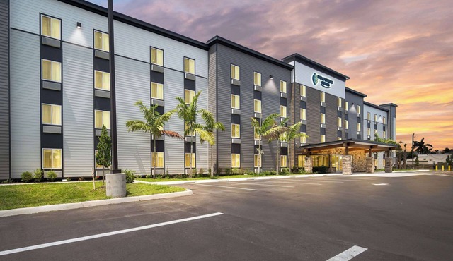 Woodspring Suites Fort Myers - Cape Coral