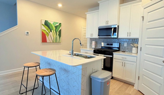Your Perfect Getaway – Clean, Modern & Prime Location