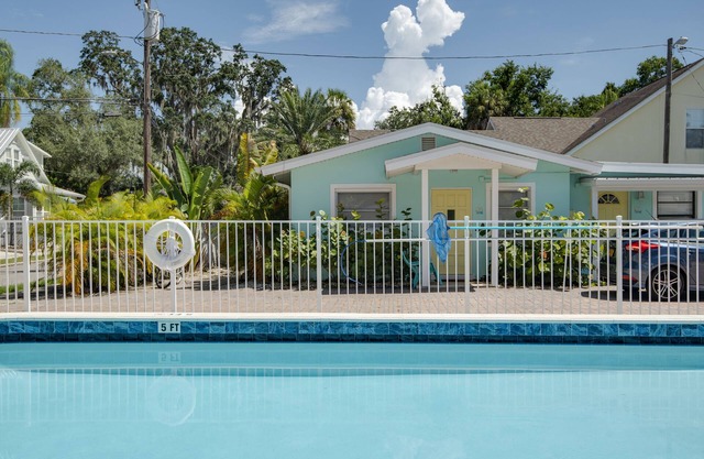 1A Newly Renovated 1/1 at Coastal Cottages