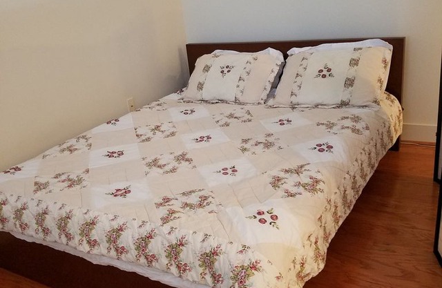 Large, Modern, Beautiful! Close to Rittenhouse Square and Univeristy City