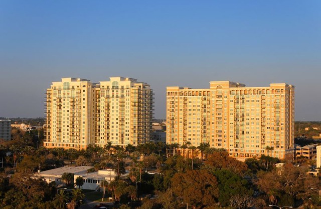 Luxury 6th Floor Sarasota Condo in Alinari near Downtown