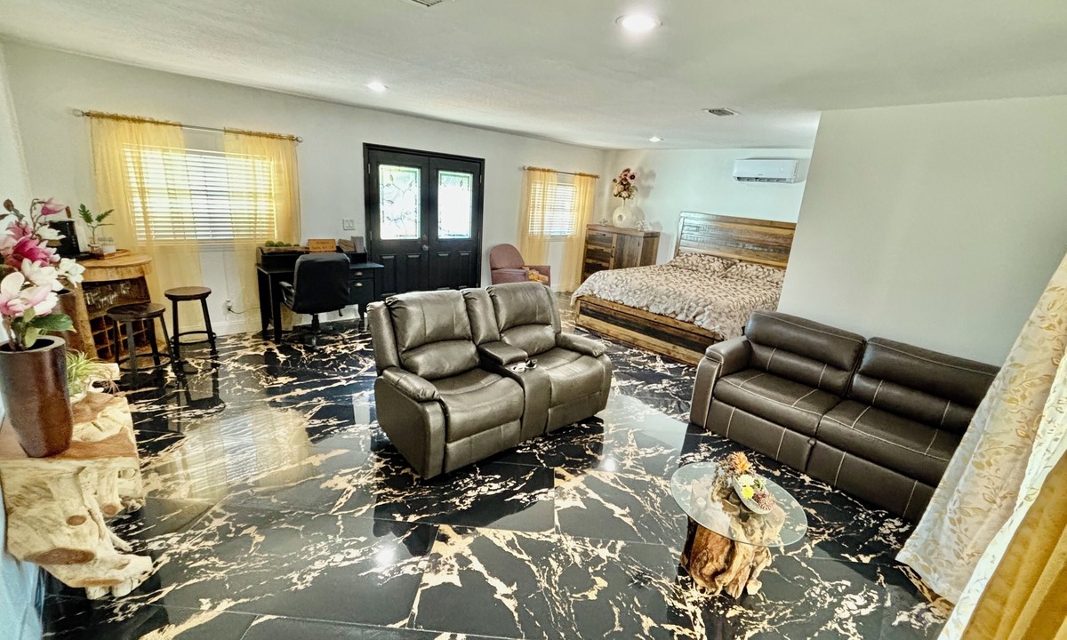 Dover Apartment | Dalia’s Garden