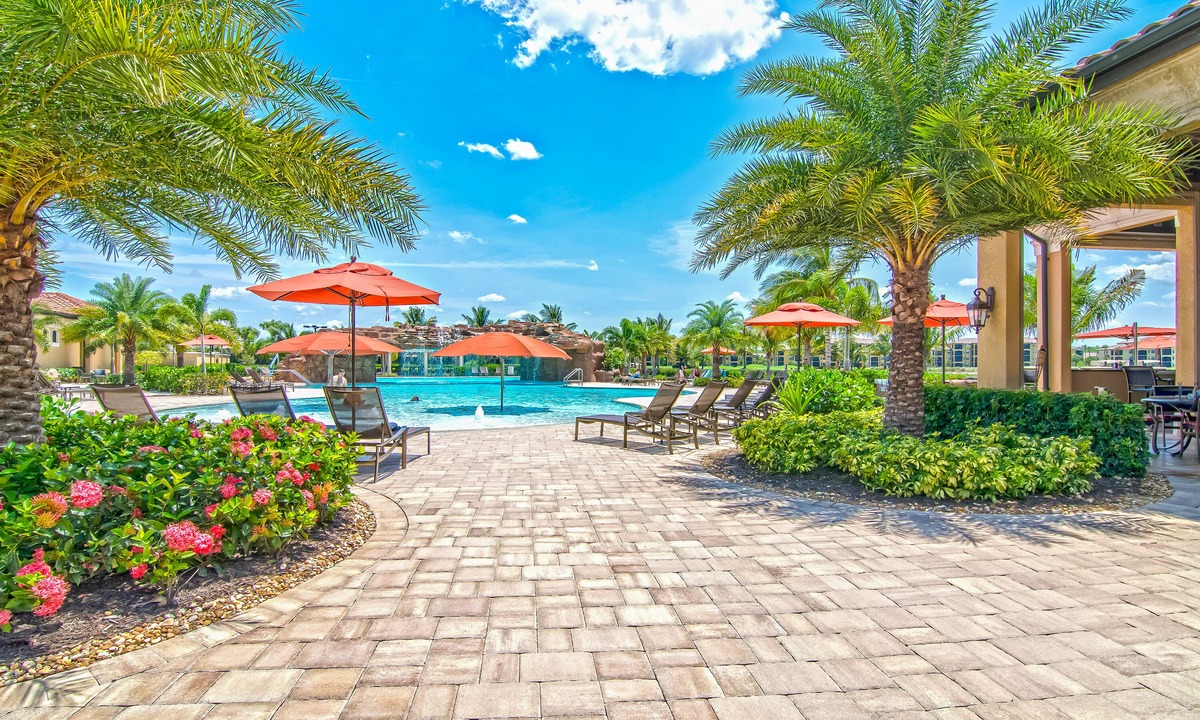 Bonita Springs House | Five Star Luxury Home with Private Pool, Spa and Golfcart