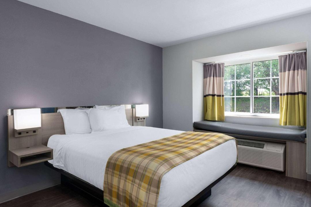 Duncan Hotel | Microtel Inn by Wyndham Spartanburg Duncan