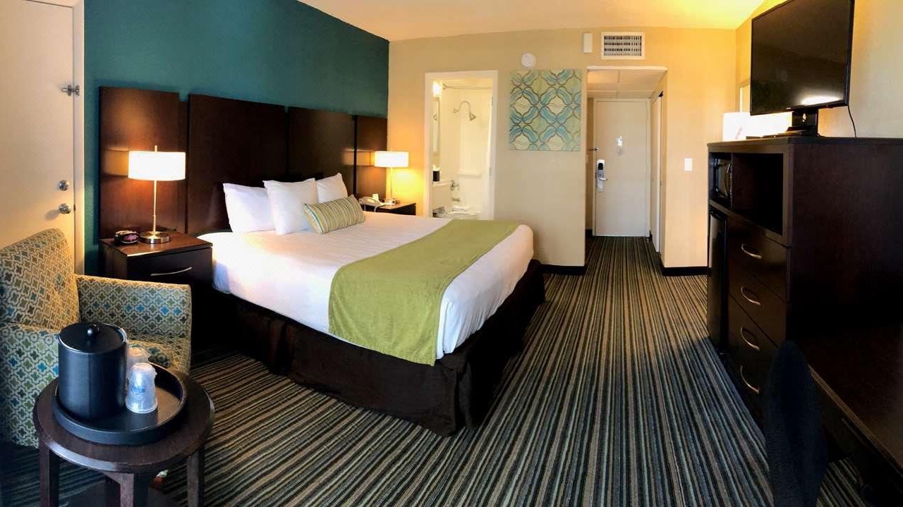 Photo of Bedroom in North Bay Village