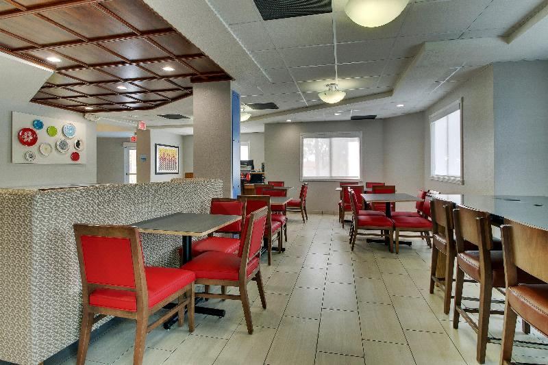 Photo of Livingroom in Villages of Palm Beach Lakes