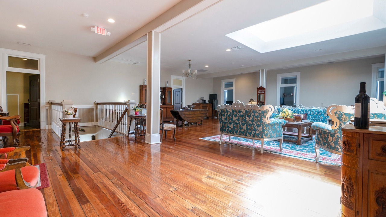 Photo of Livingroom in Arcadia Historic District