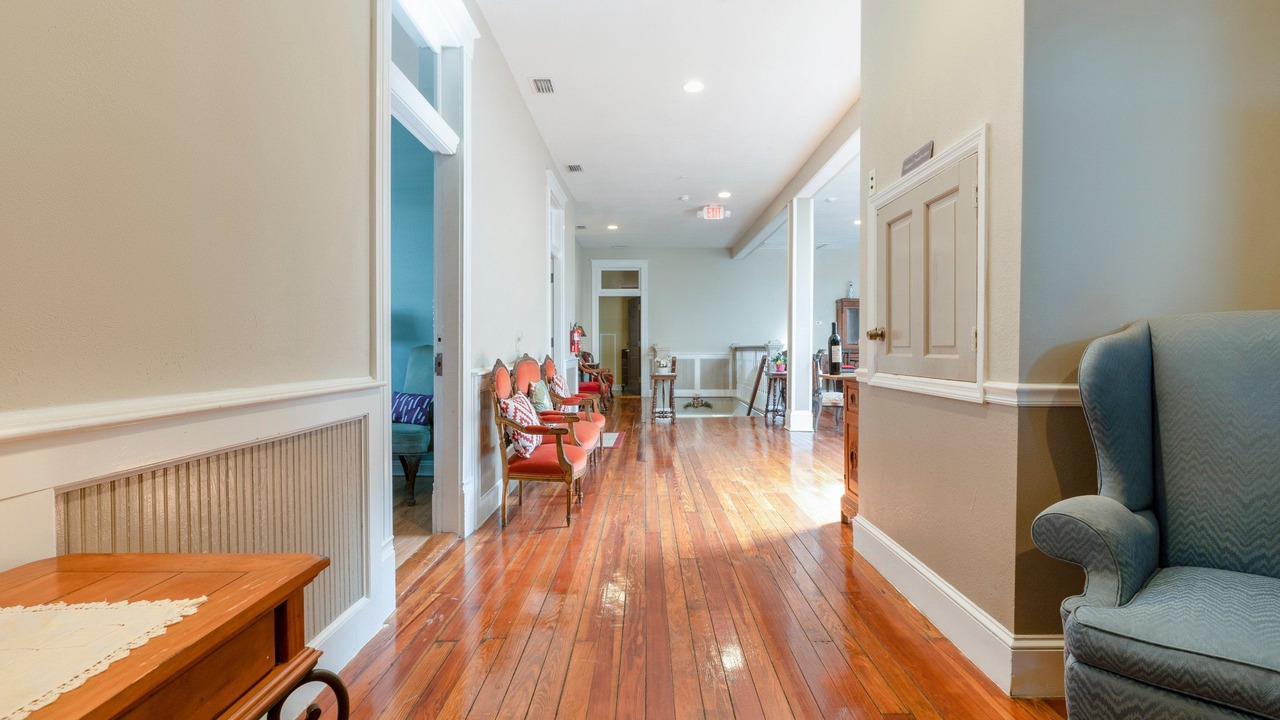 Photo of Livingroom in Arcadia Historic District