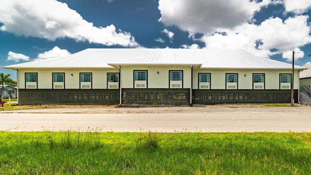Photo of Buildings in Everglades City