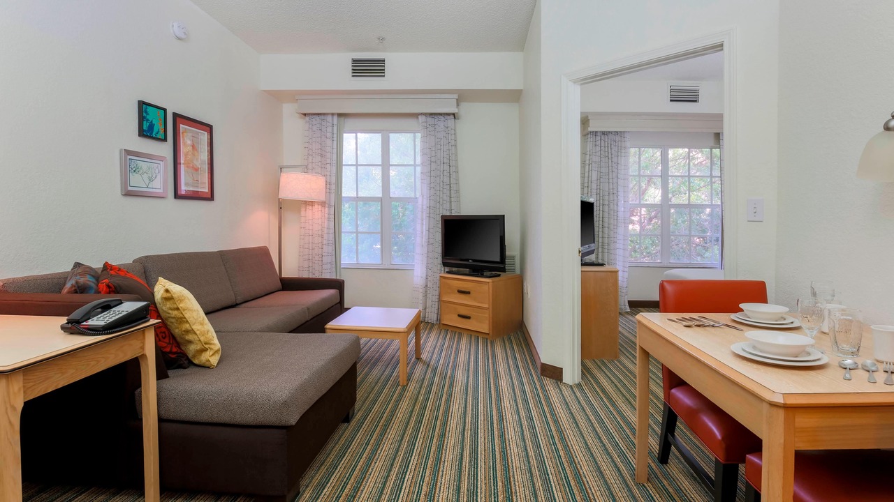 Photo of Livingroom in Villages of Palm Beach Lakes