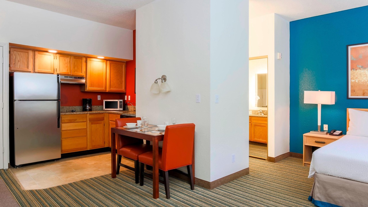 Photo of Livingroom in Villages of Palm Beach Lakes