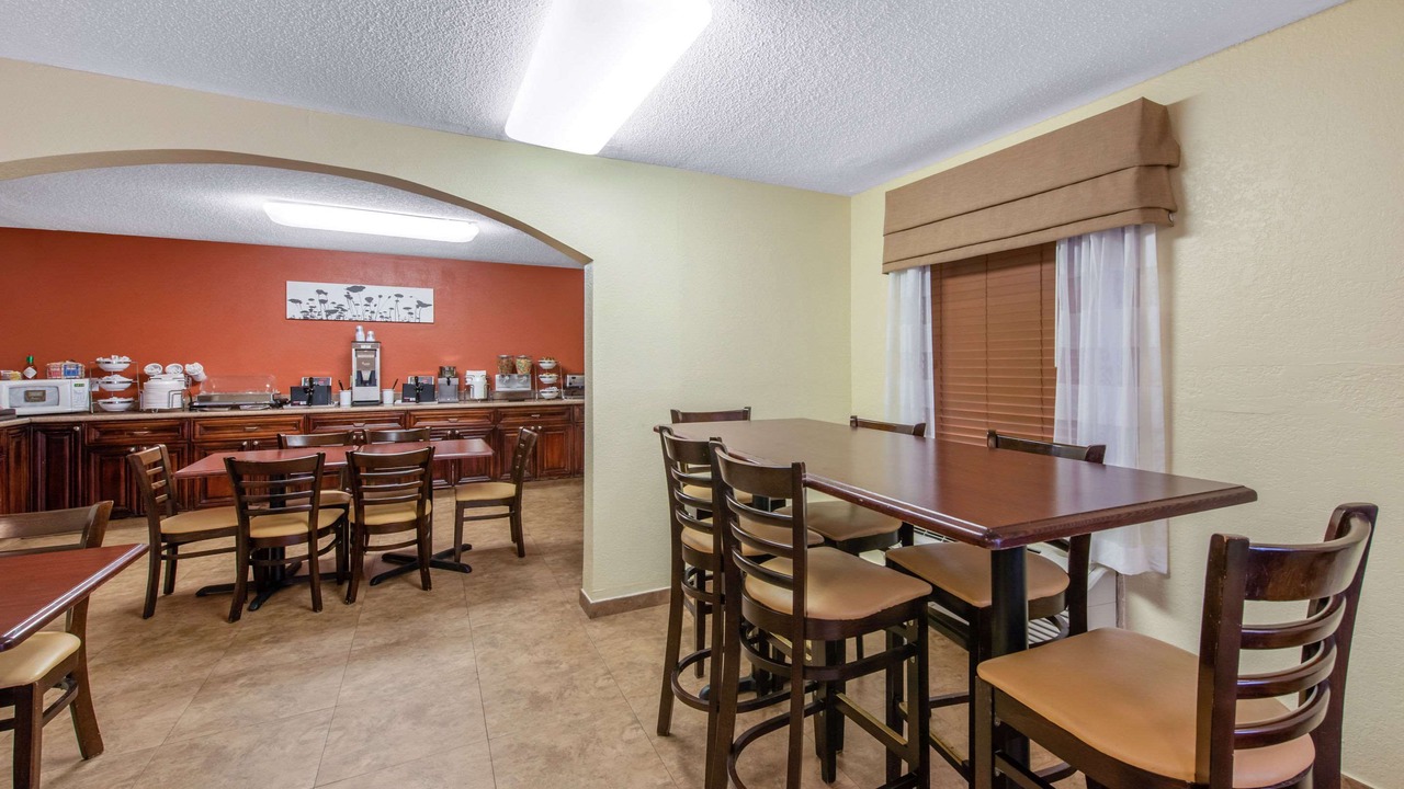 Photo of Livingroom in Bayou Oaks